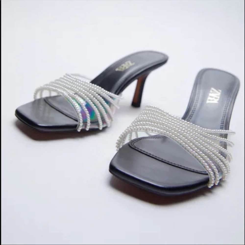 Zara PEARL TRIM KITTEN HEELED VINYL CLEAR SANDALS